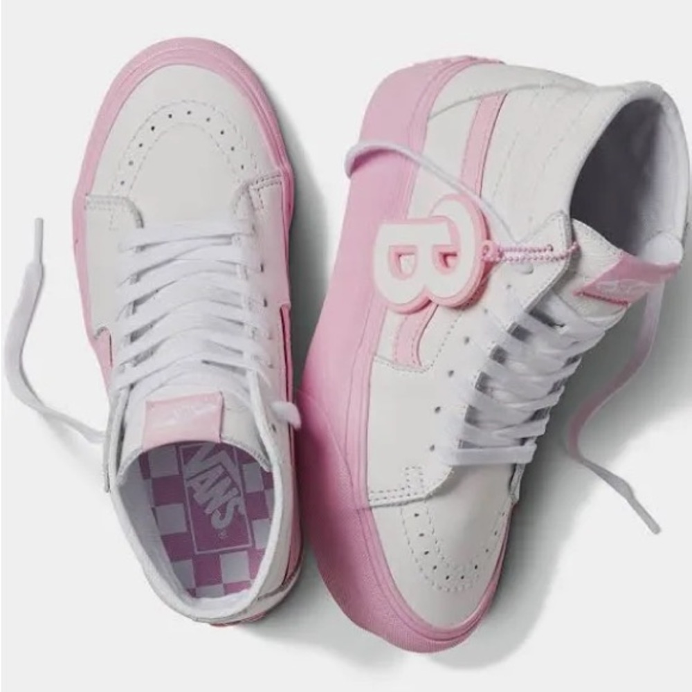 Barbie x vans